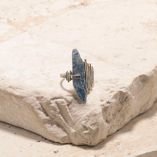 Aura Silver Ring with Kyanite