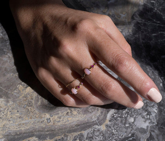 Queen Mini Pink Opal and Rubies 18k Gold Ring