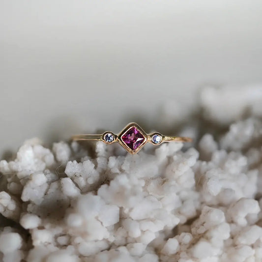 Rhombus Mini Rhodolite and Tanzanite 18k Gold Ring