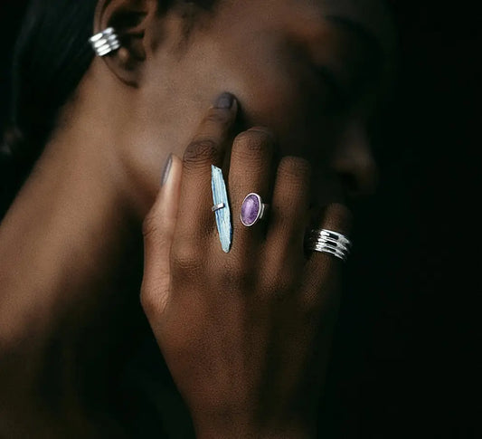 XL Aura Oval Silver Ring with Amethyst