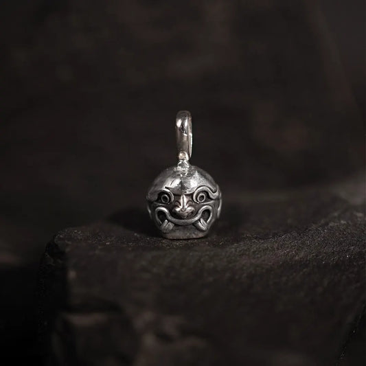 Dije de Plata Cabeza Clava